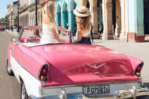Friends-in-Classic-Car-in-Havana-Cuba-copy