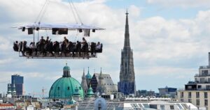 dinner-in-the-sky-19to1-1 (1)